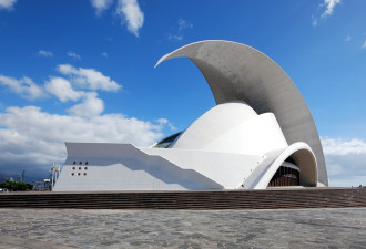 Auditorio de tenerife seitlich